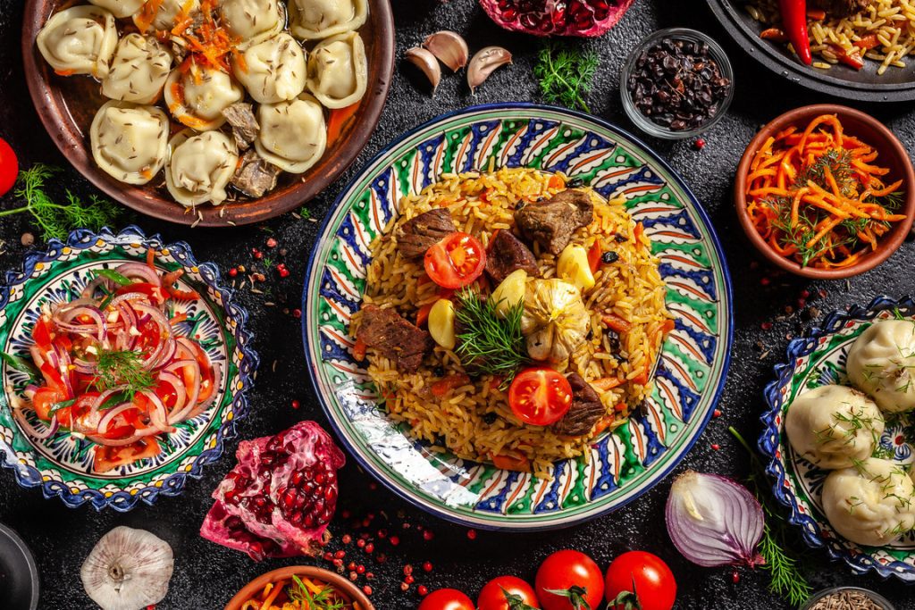 Откройте для себя богатые вкусы узбекской кухни: кулинарное путешествие